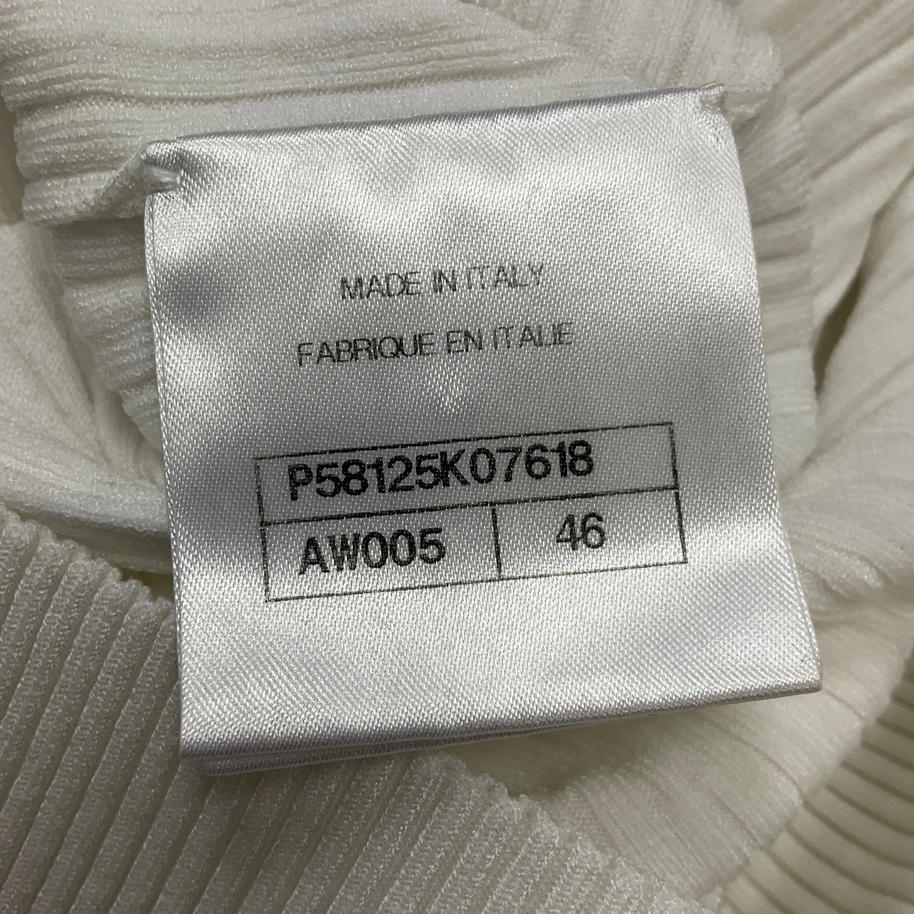 Chanel White 2018 Paris-Greece CC Logo Tie-Detail Ribbed Knit Top
