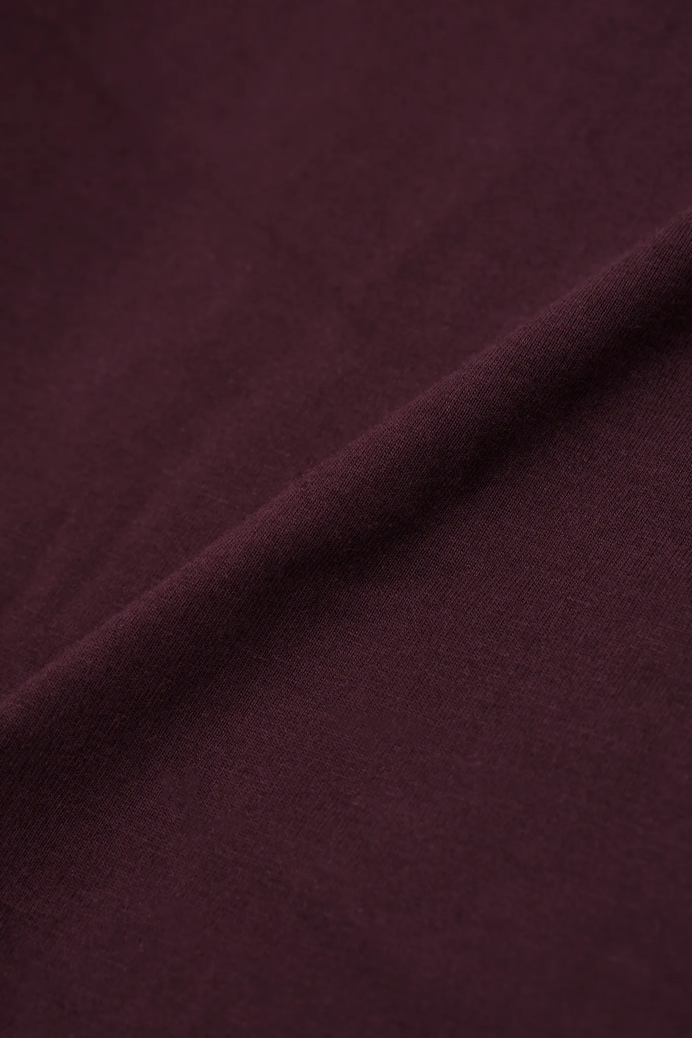CLASSIC TEE IN WINE