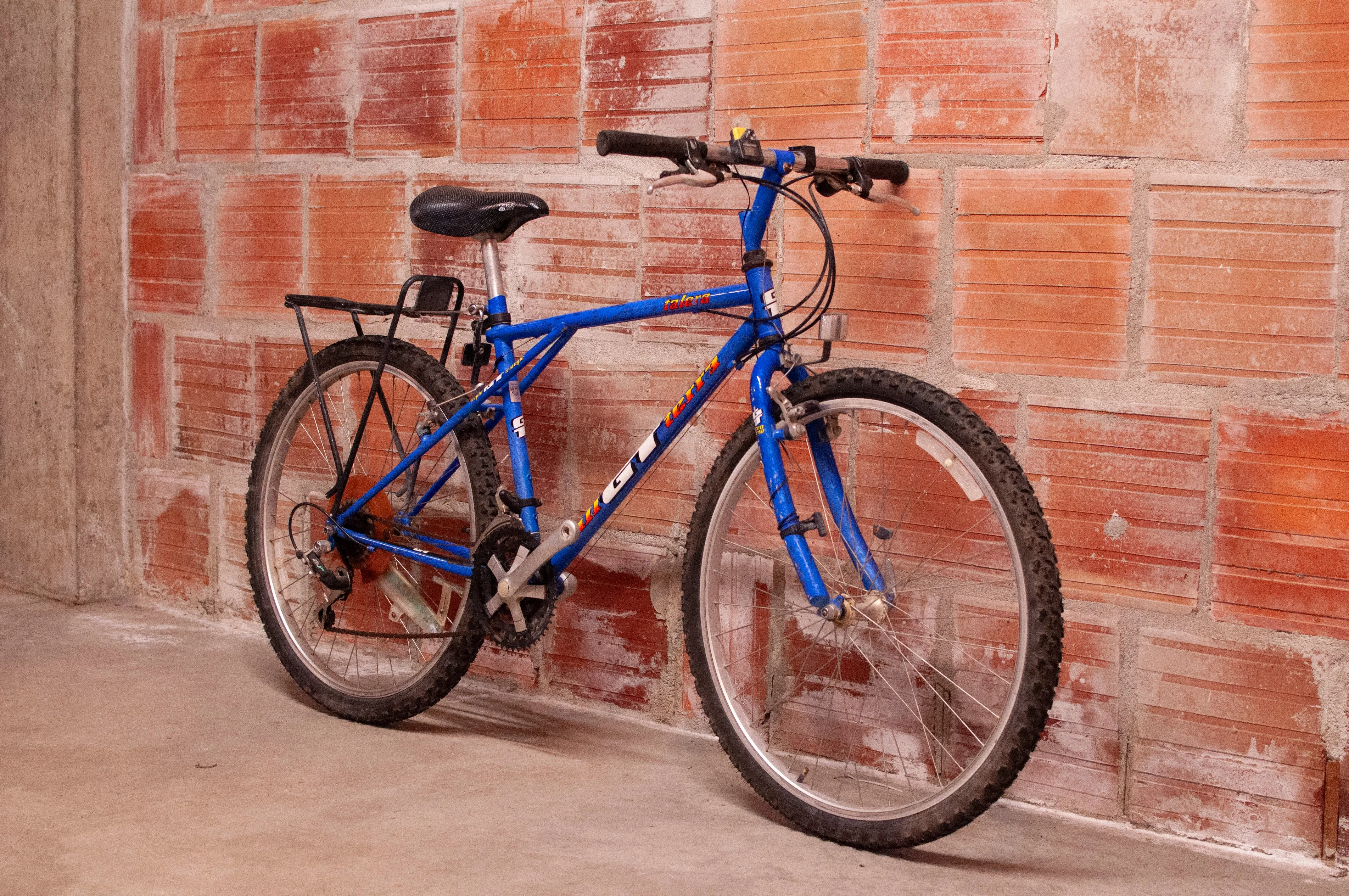 Customized GT All Terra Talera 90’s MTB, Blue, 41cm/XS
