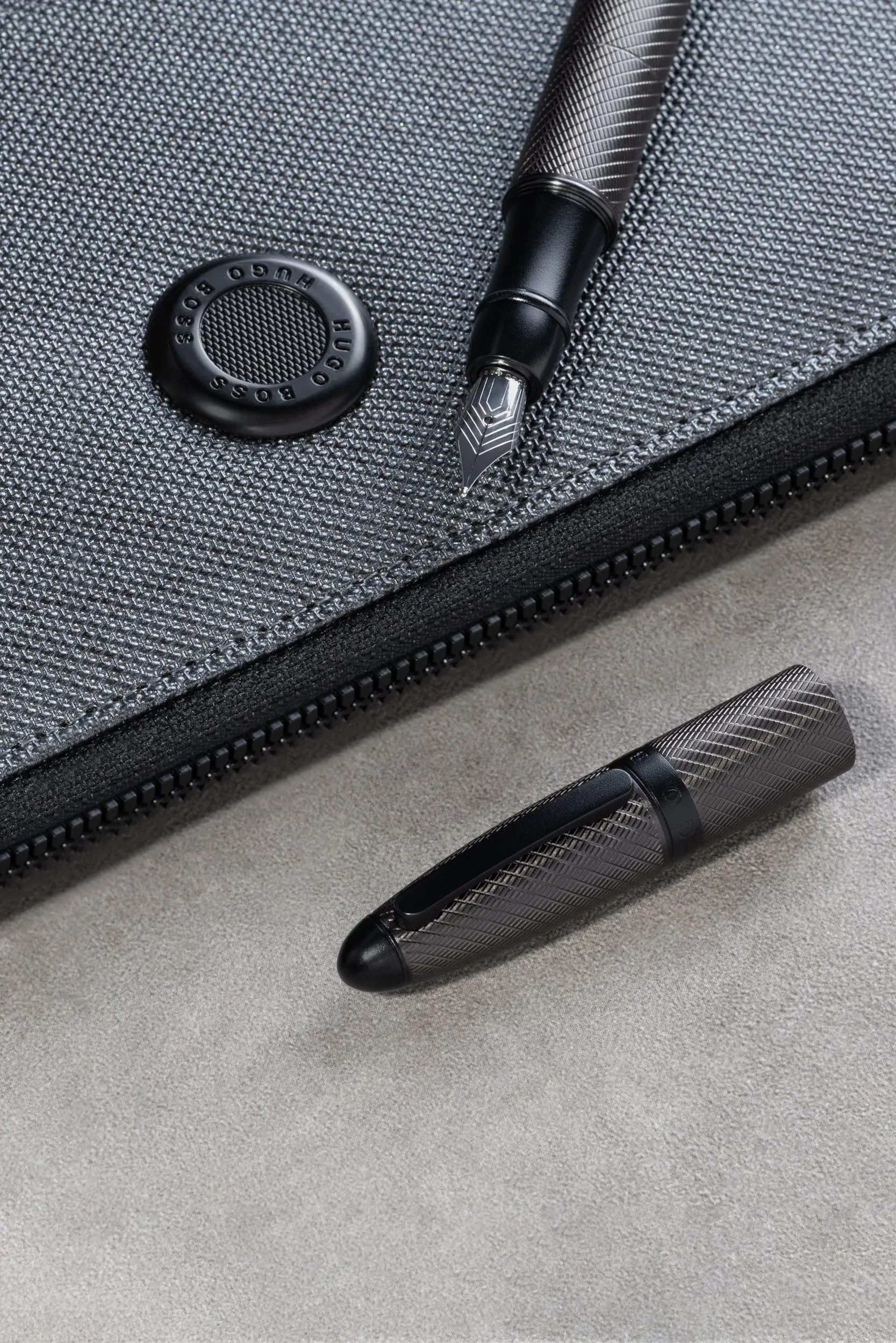 HUGO BOSS HTA105J-Conference folder zip A4 Gleam