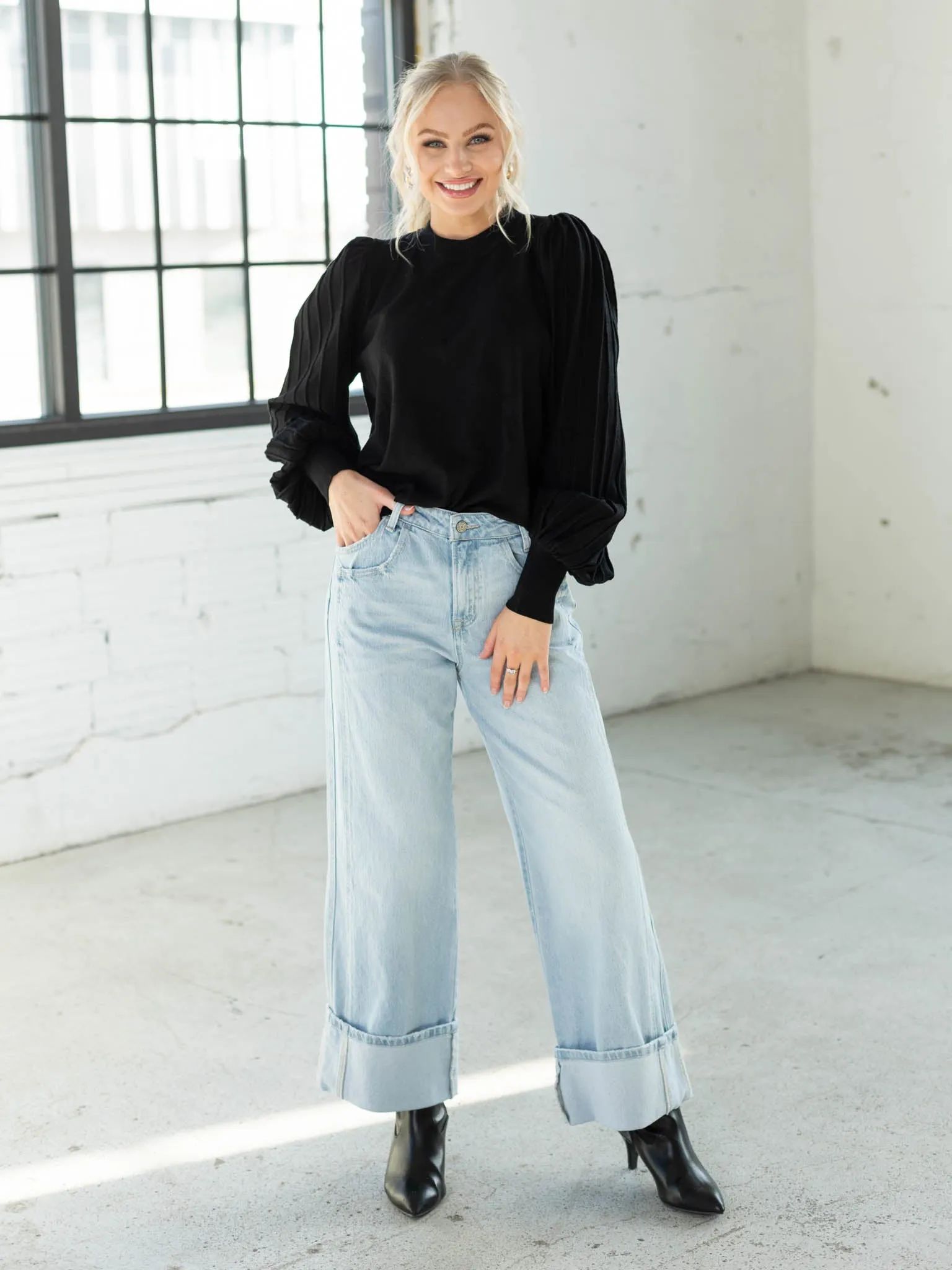 Iconic Pleat Detail Puff Sleeve Top