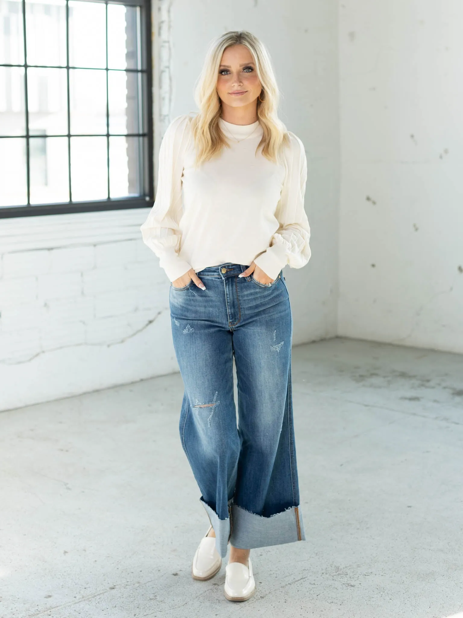 Iconic Pleat Detail Puff Sleeve Top