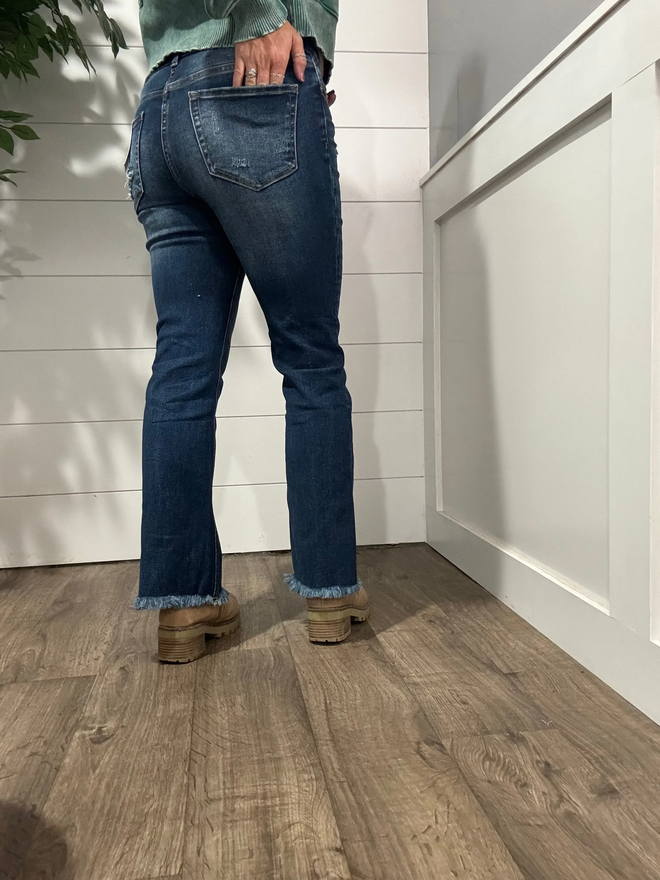 Jane Wash High Rise Straight Cropped Jeans