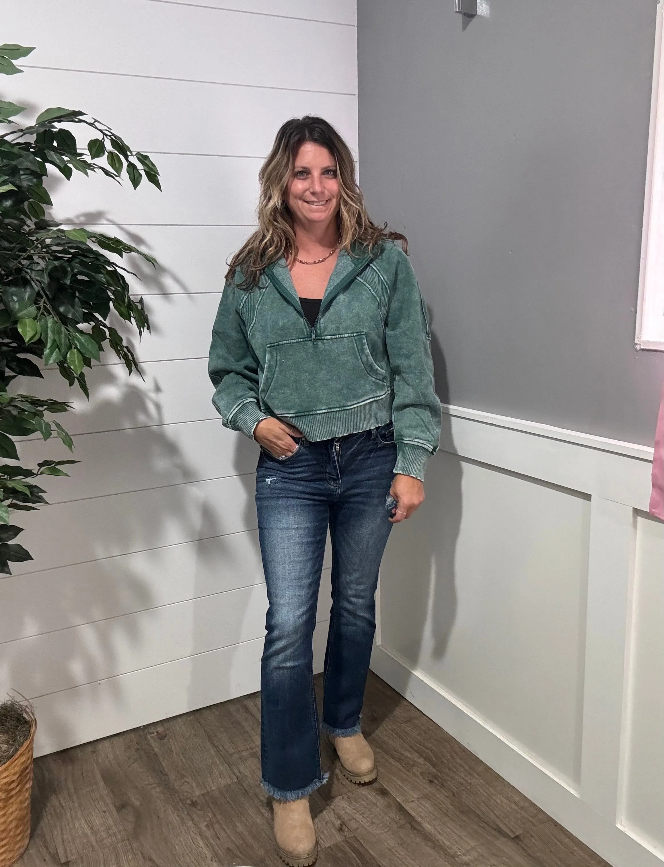 Jane Wash High Rise Straight Cropped Jeans