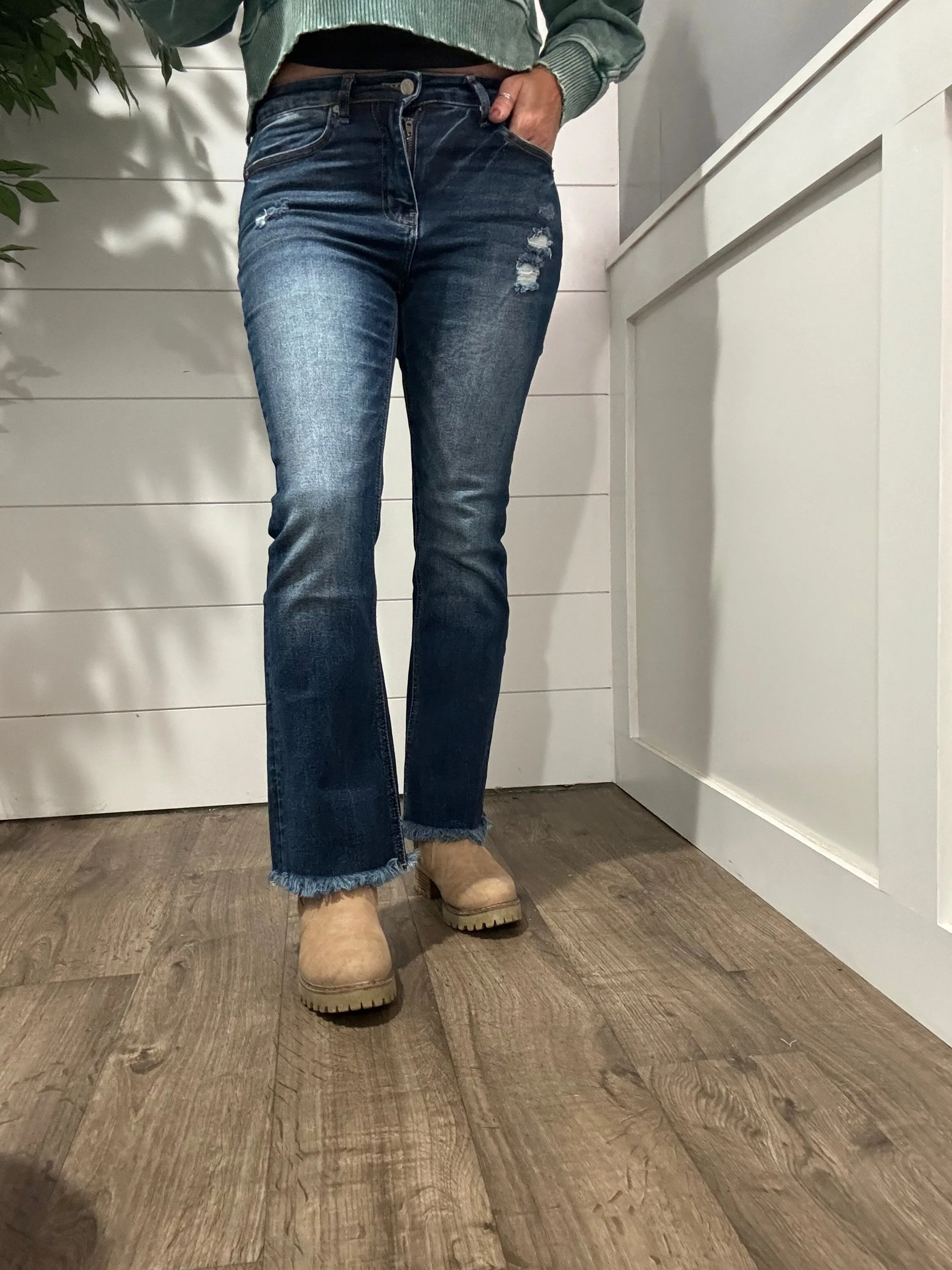 Jane Wash High Rise Straight Cropped Jeans