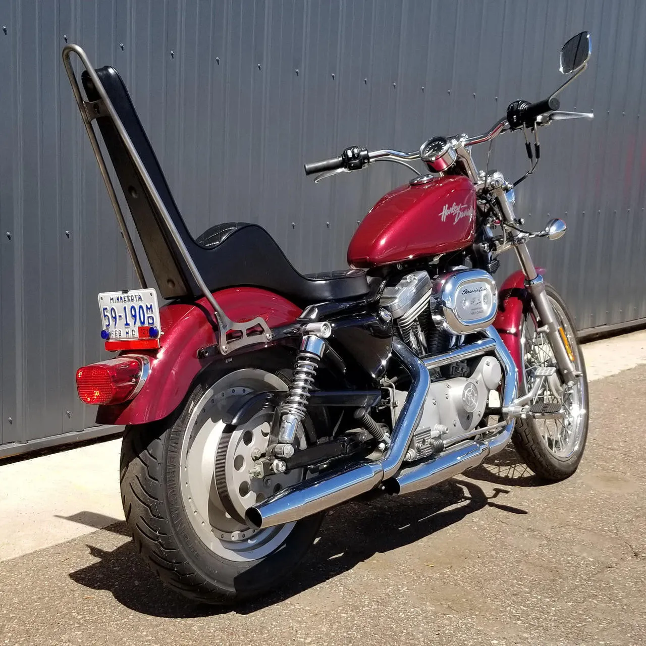 King & Queen Seat For Sportster '86-'03 - Pleated Stitch