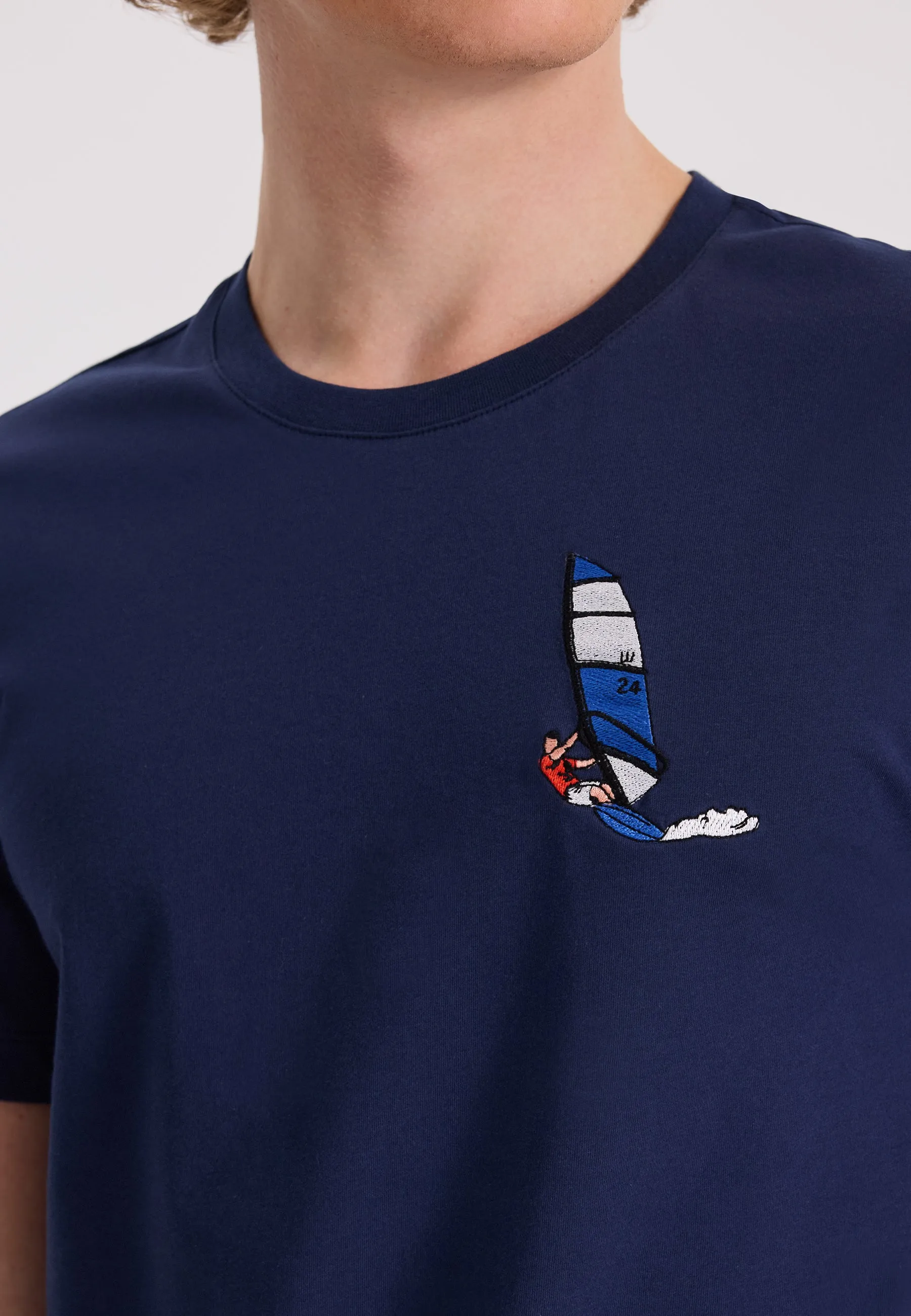 Lacivert Baskılı Bisiklet Yaka Pamuklu Regular Fit Erkek T-Shirt WMEMBROIDERY SURFER