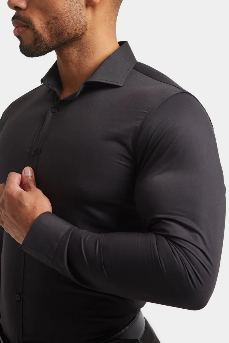 Muscle Fit Cutaway Collar Shirt in Black