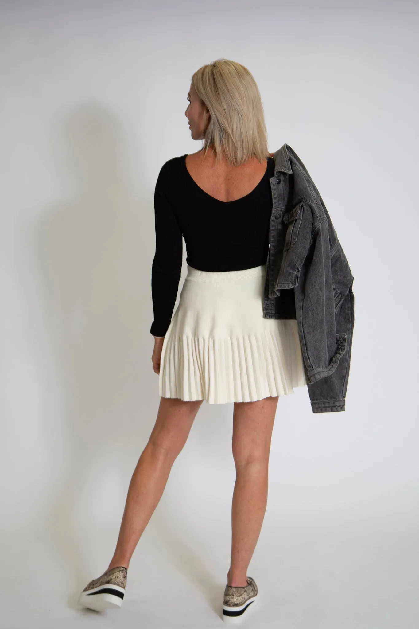 Pleated Knit Skirt