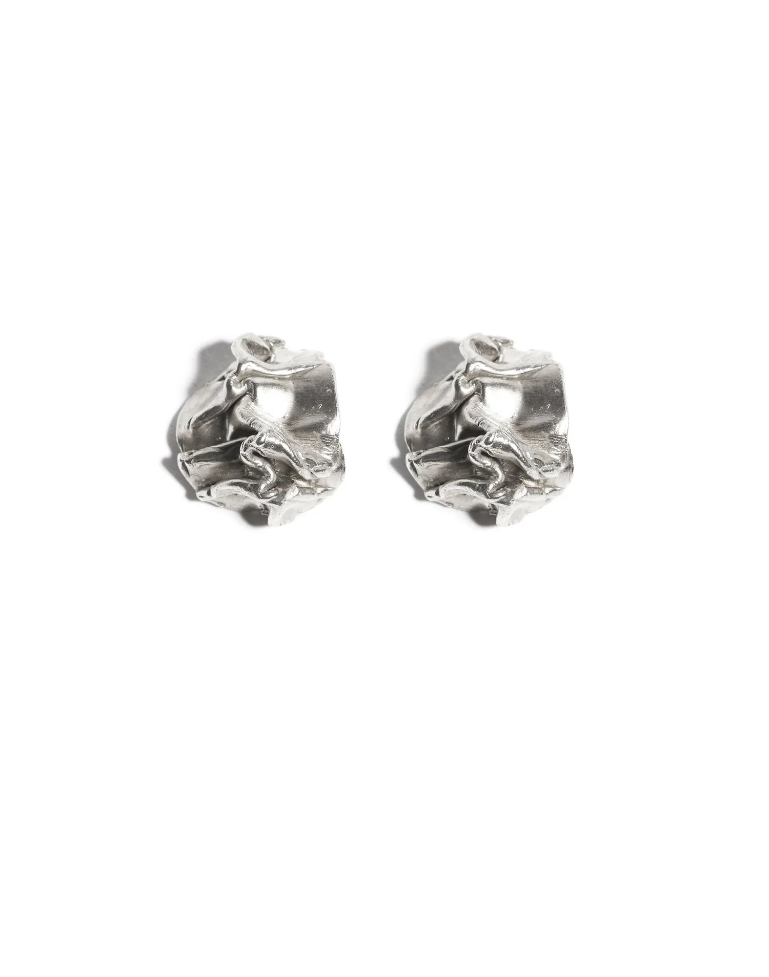 plié hoop earrings