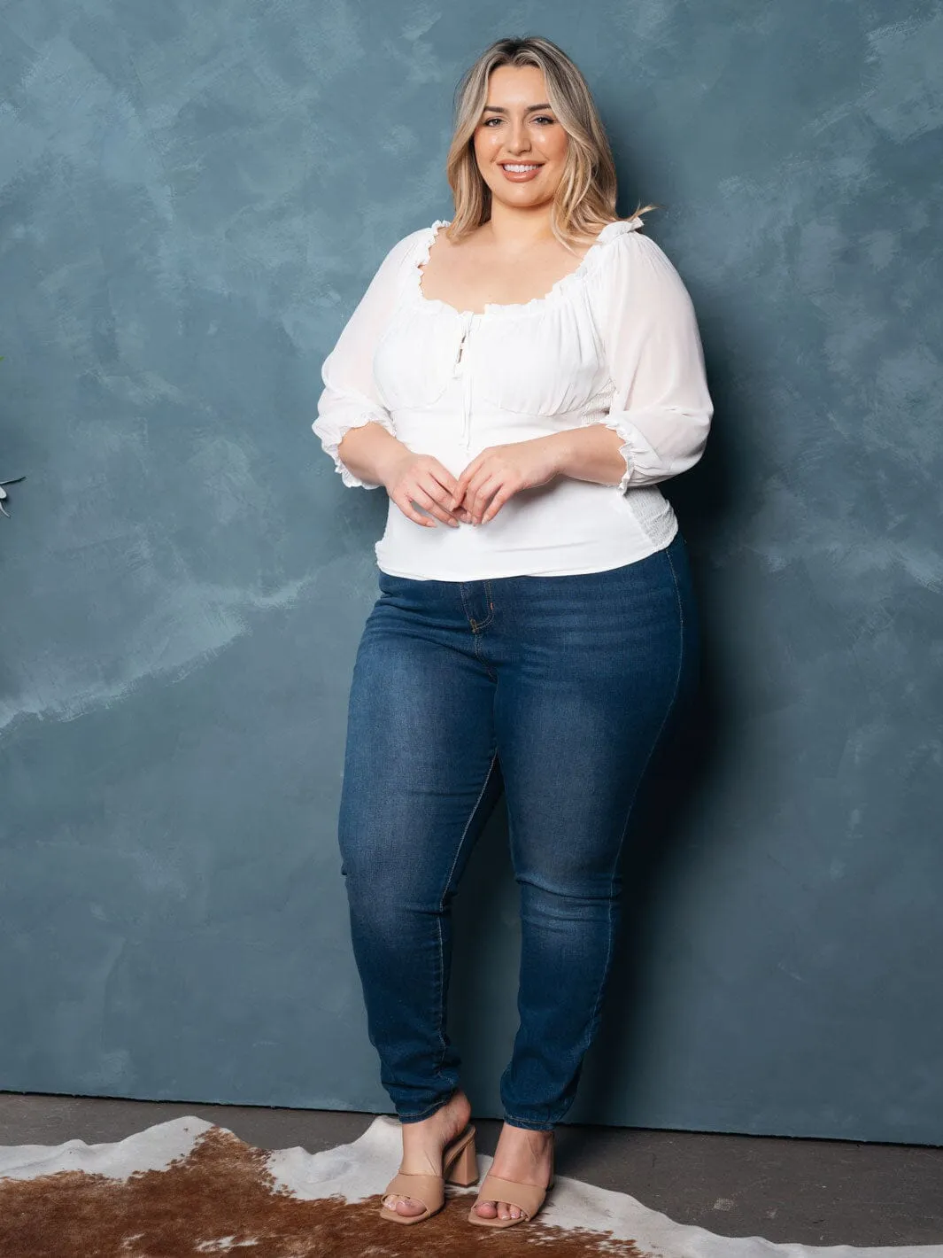 PLUS SIZE 3/4 SLEEVE SMOCK FRONT TIE TOP