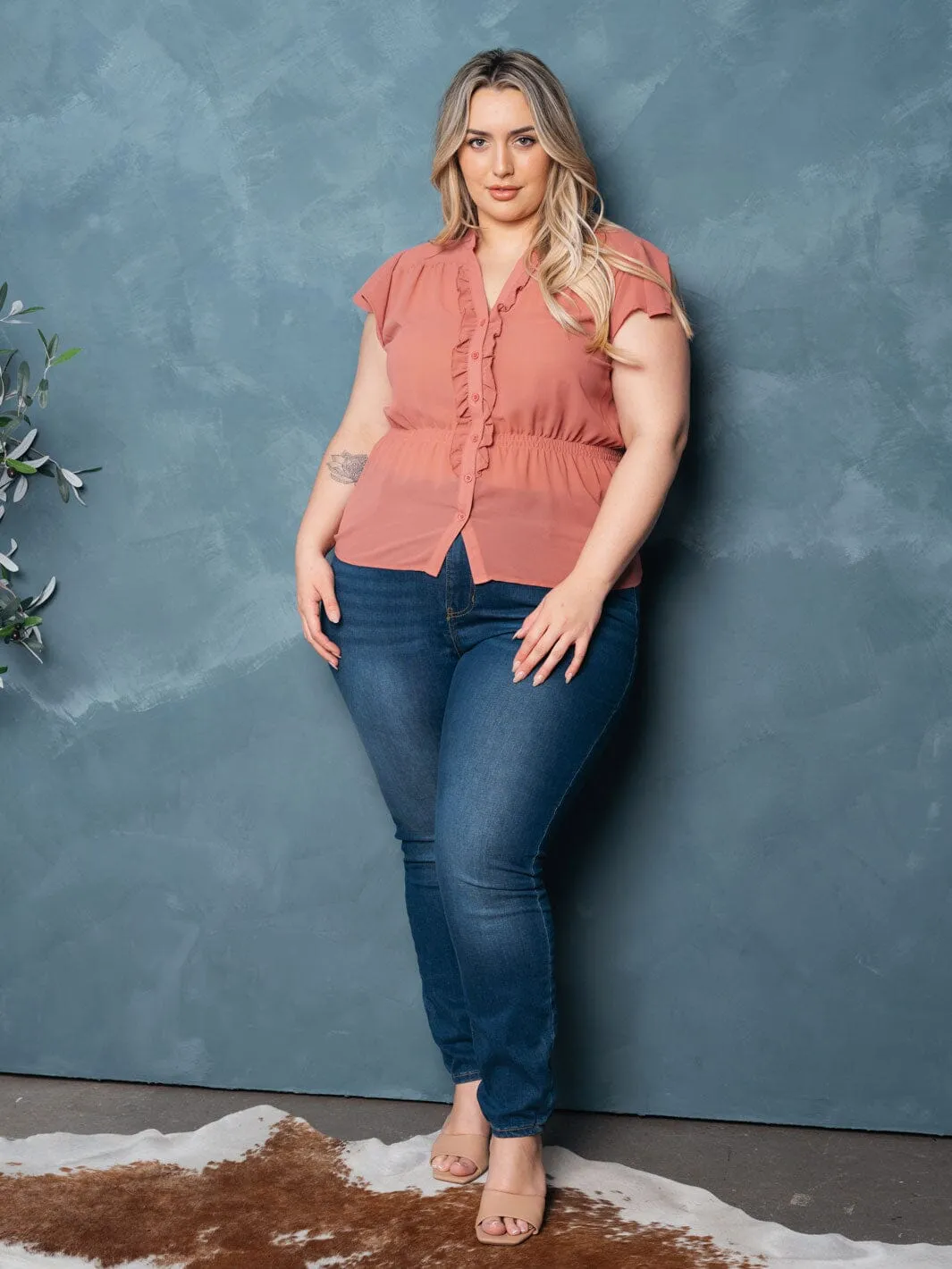 PLUS SIZE SHORT SLEEVE RUFFLE BUTTON UP ELASTIC WAIST BLOUSE TOP
