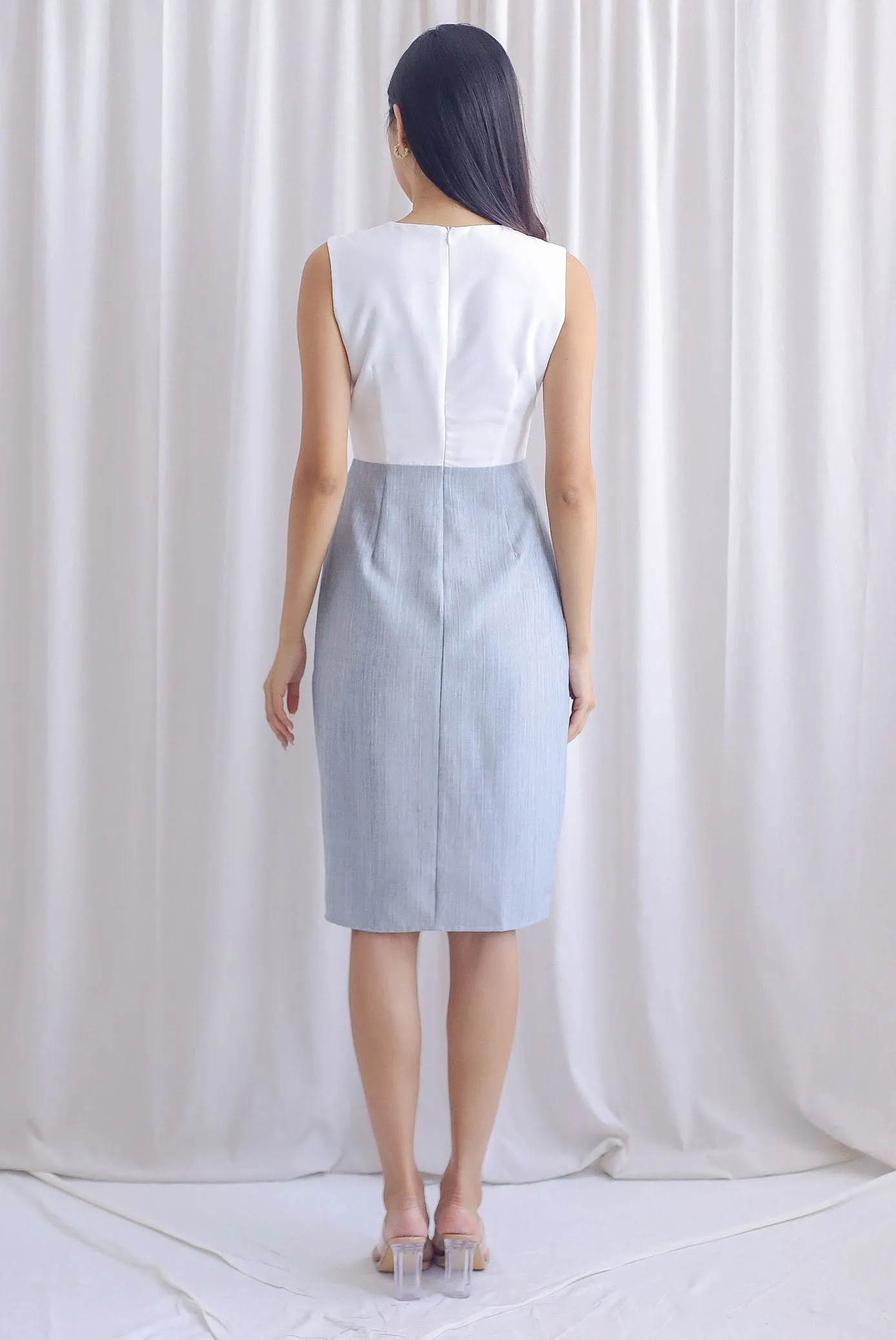TDC Valorie Pleated Tulip Work Dress In White/Grey