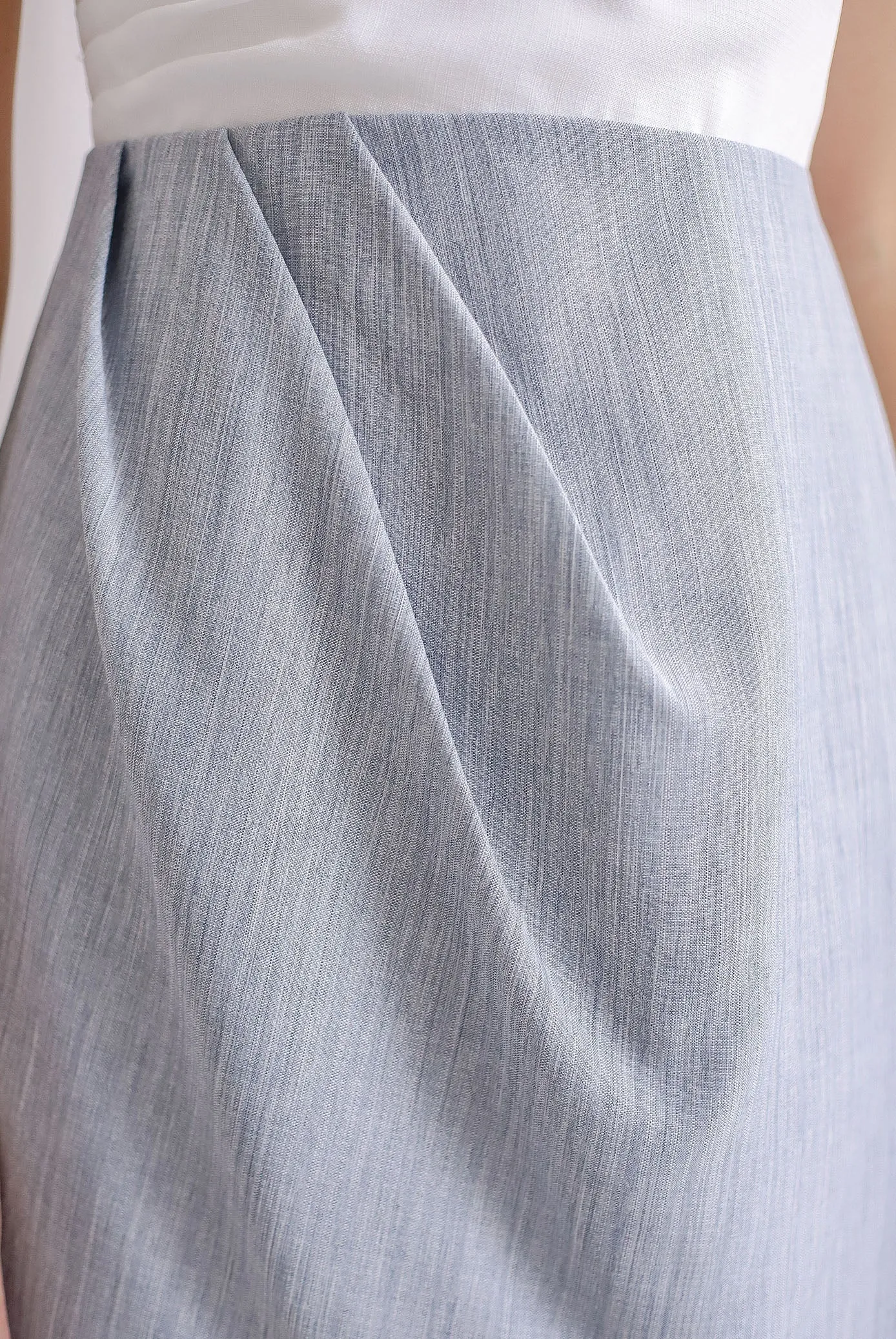 TDC Valorie Pleated Tulip Work Dress In White/Grey