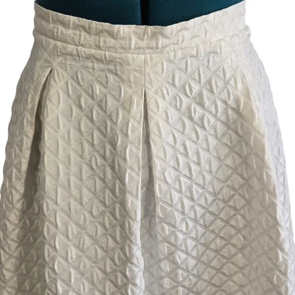 Topshop Diamond Jacquard Quilted Pleated Midi Skirt Fall Trend Off White