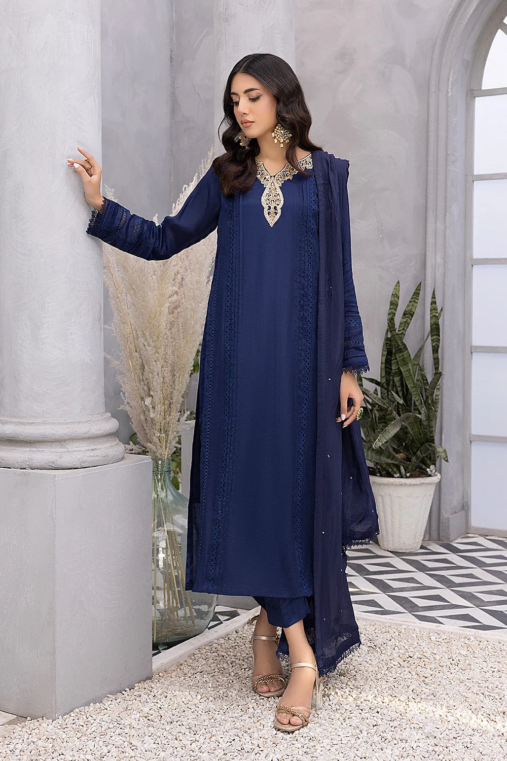 Traditional Blue Pakistani Salwar Kameez with Dupatta Salwar Suit