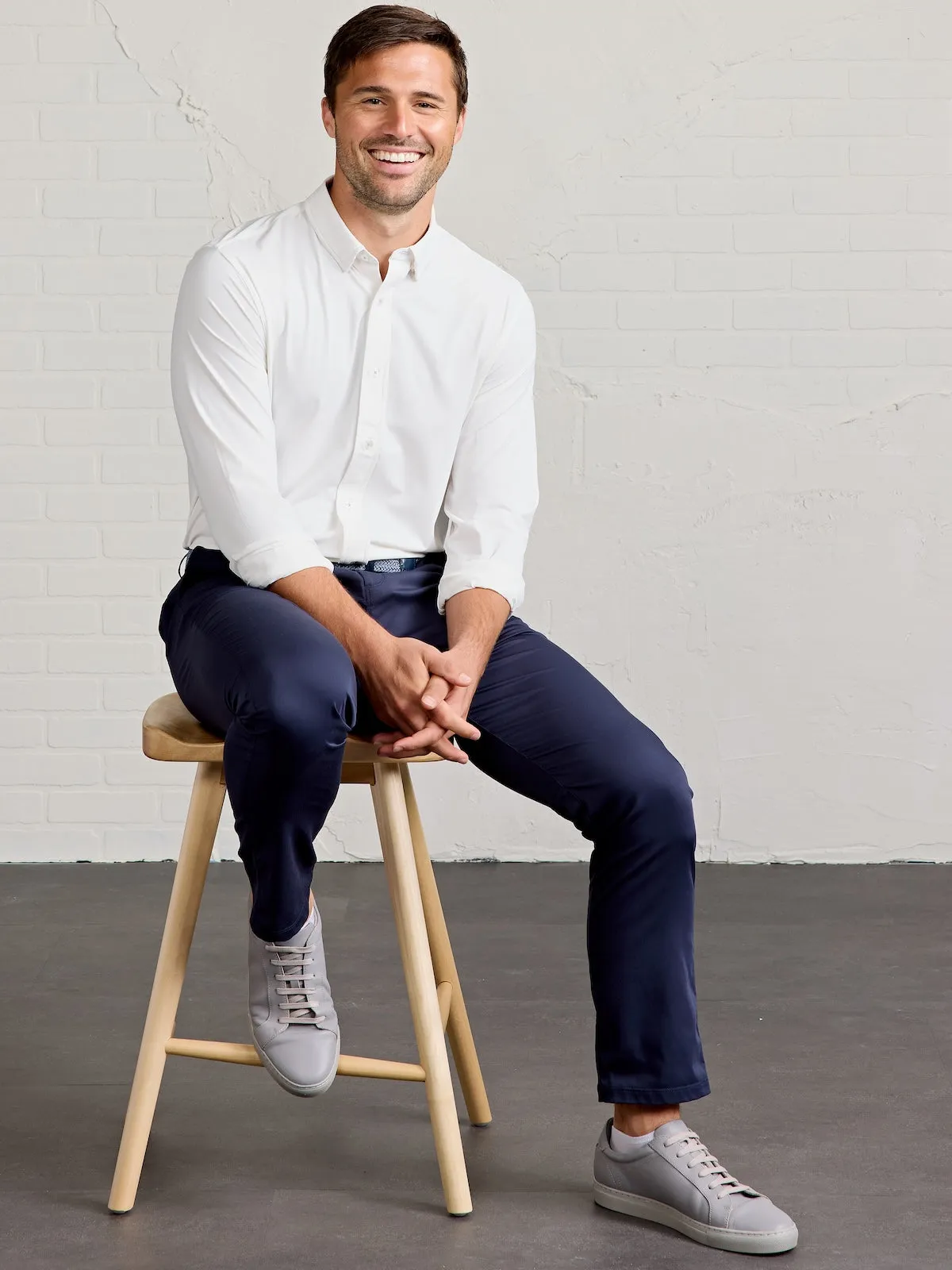Wayfarer Tailored Fit Performance Button Down