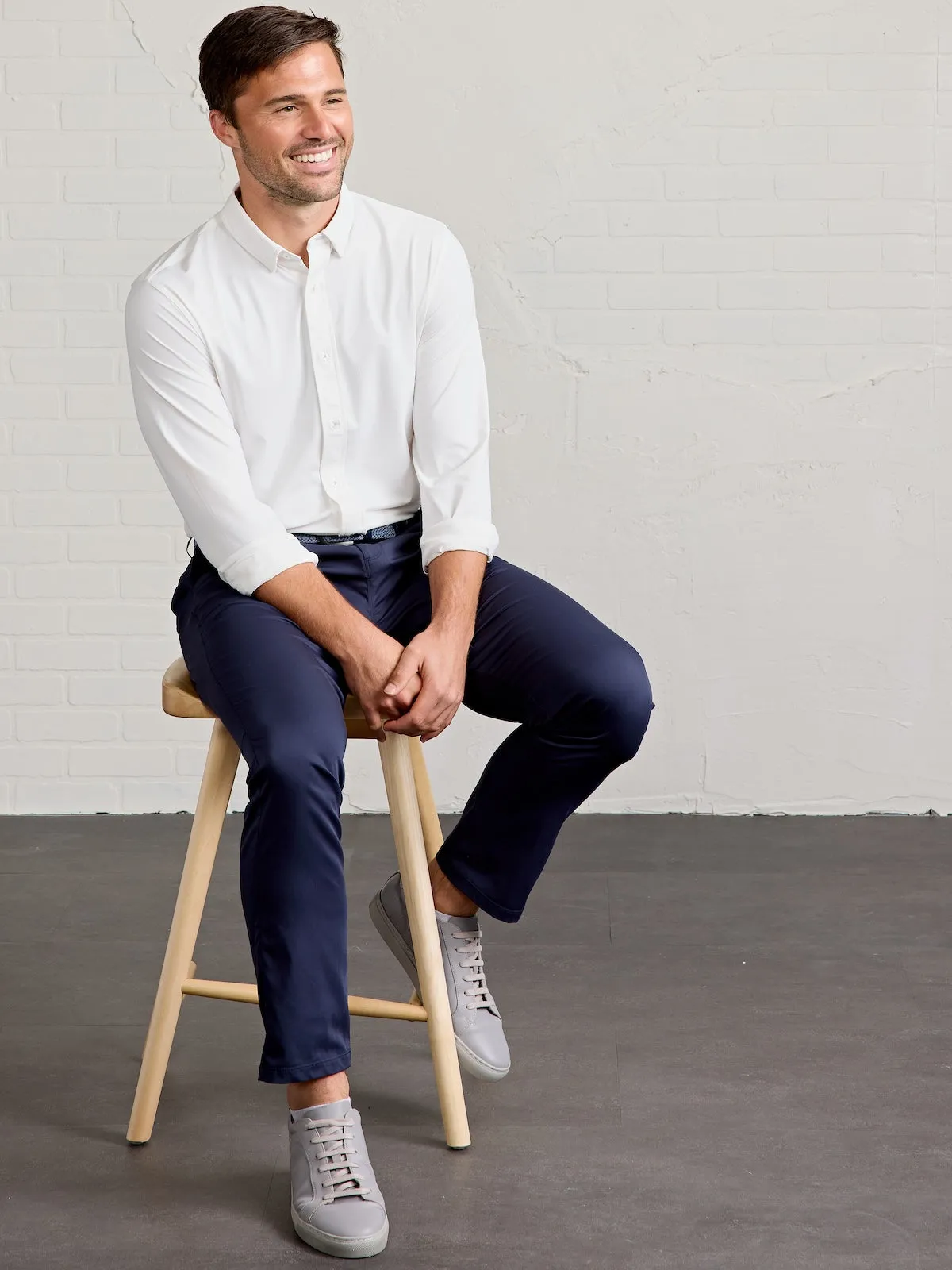 Wayfarer Tailored Fit Performance Button Down