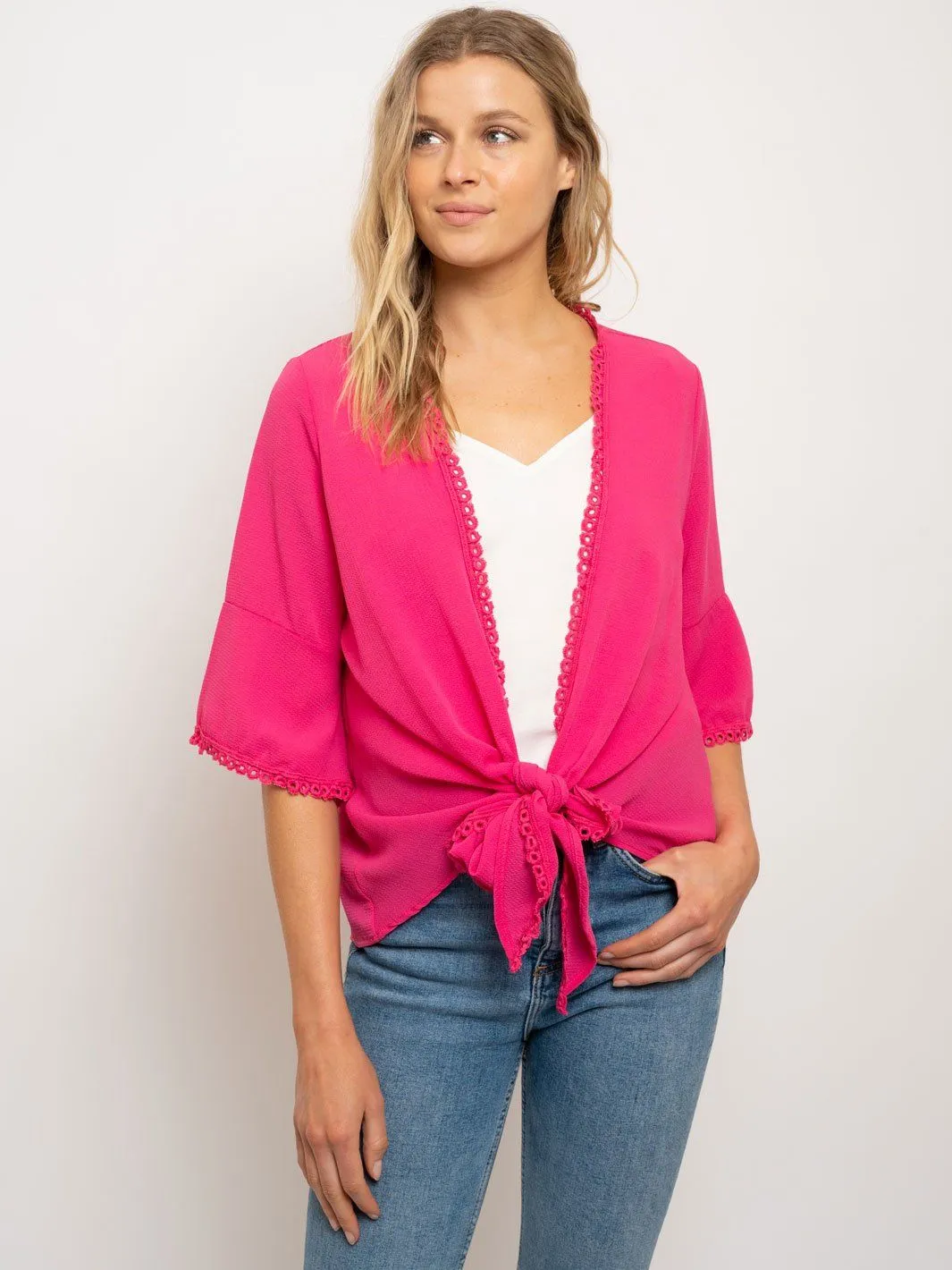 WOMEN'S FRONT TIE CROCHET DETAIL TOP