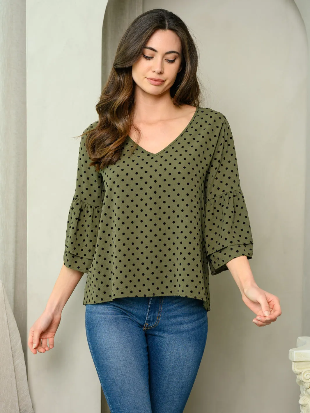 WOMEN'S RUFFLE POLKA DOT V-NECK TOP