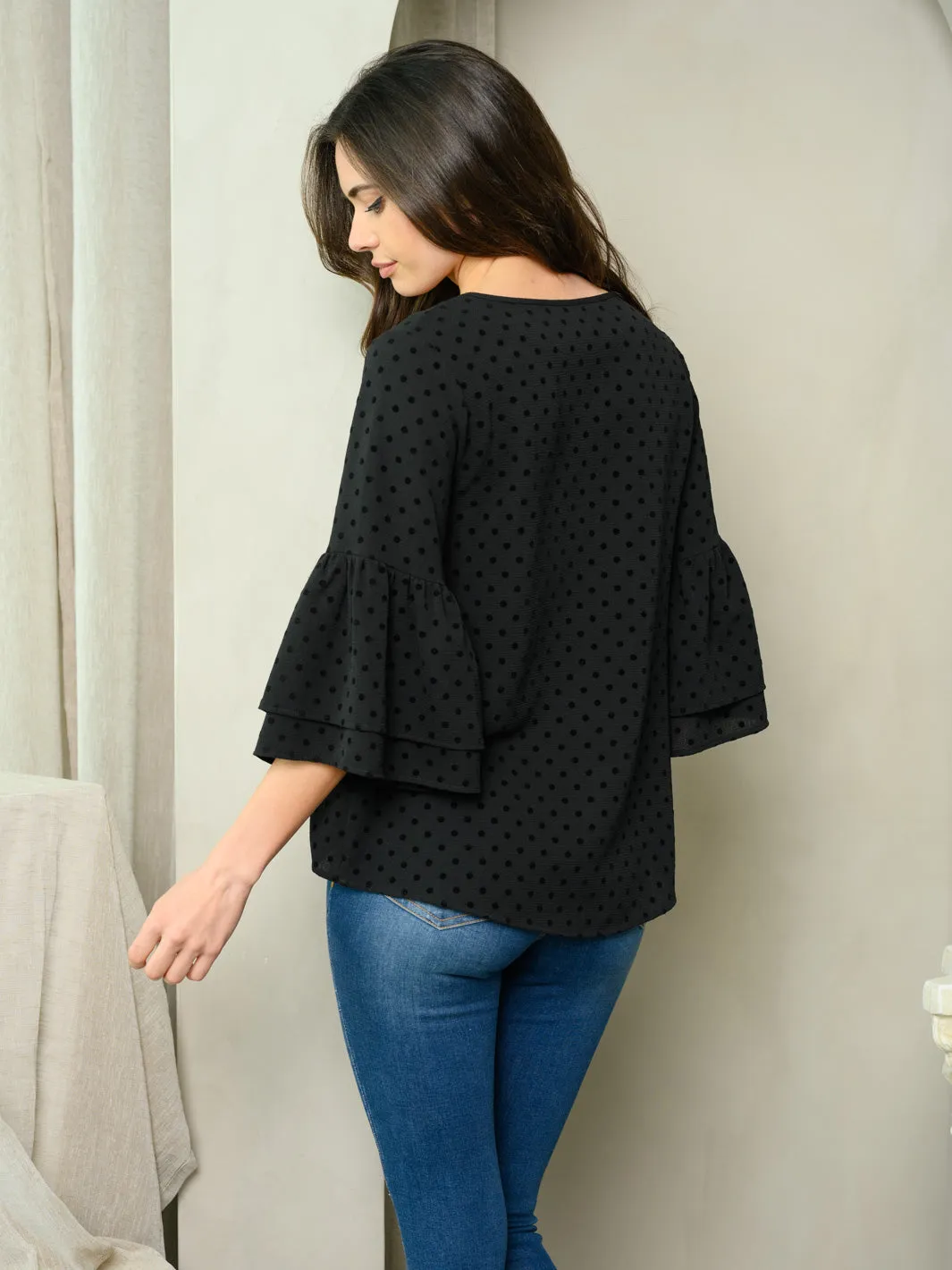 WOMEN'S RUFFLE POLKA DOT V-NECK TOP