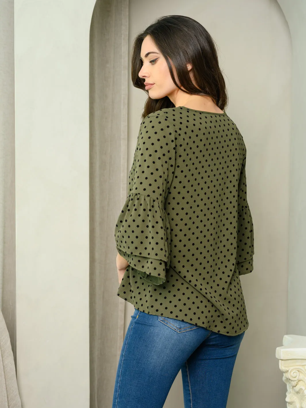 WOMEN'S RUFFLE POLKA DOT V-NECK TOP