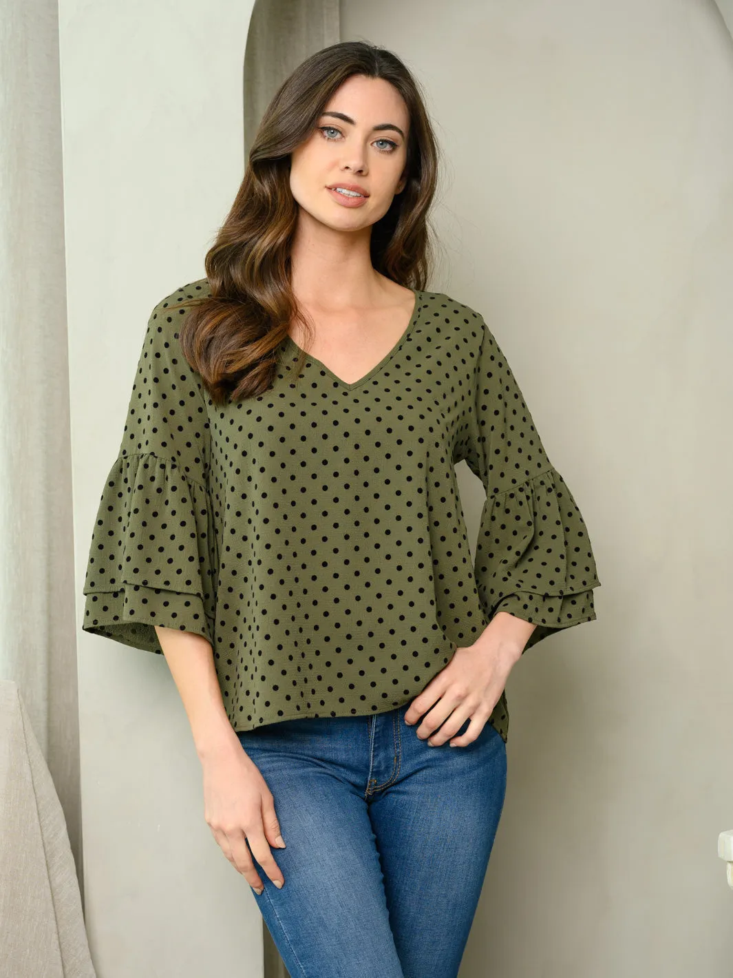 WOMEN'S RUFFLE POLKA DOT V-NECK TOP