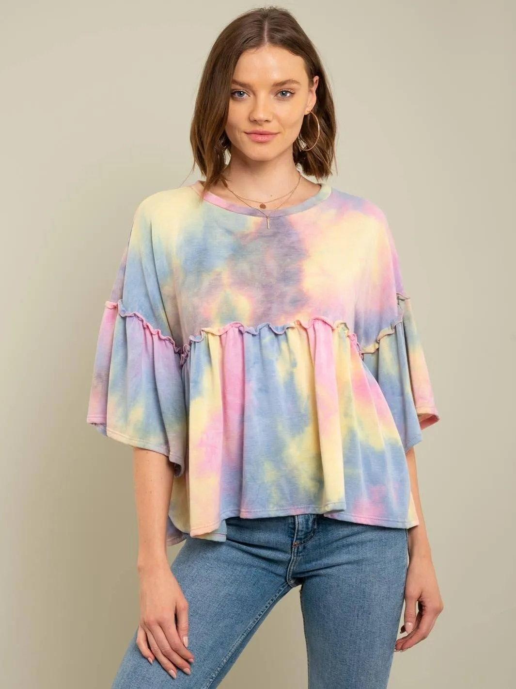 WOMEN'S TIE DYE RUFFLE TOP