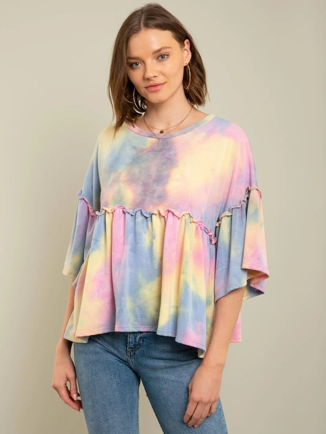 WOMEN'S TIE DYE RUFFLE TOP